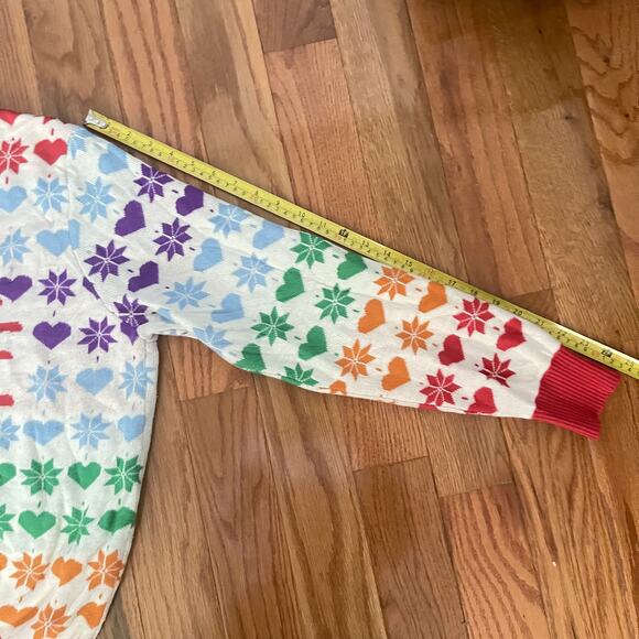 Hulu Love More Rainbow Heart Snowflake Christmas Sweater Men XL Graphic Pullover - Picture 10 of 10